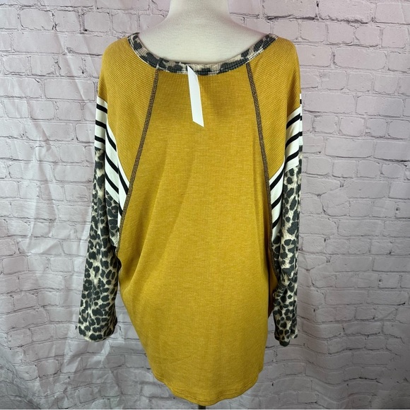 NWT lovely J boutique leopard animal print dolman Sleeve Top boho western plus - Picture 4 of 10
